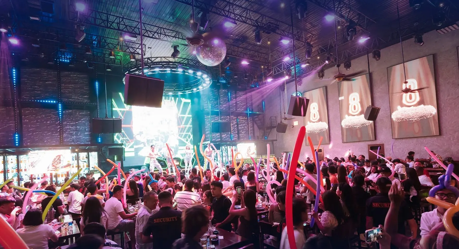 Một đêm tại 88 Beer Garden